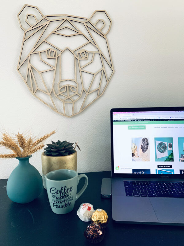 ambiance maison tete d'ours murale